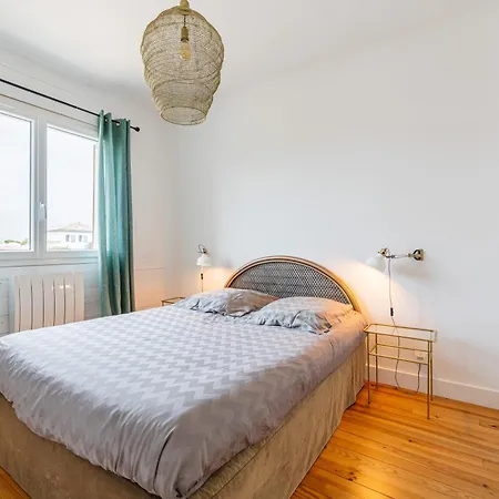 Βίλα Marilou A *